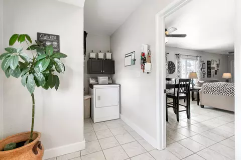1327 Jackman St W, Lancaster, CA 93534 photo 11