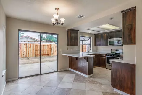4558 Wrightwood Way, Palmdale, CA 93552 photo 4