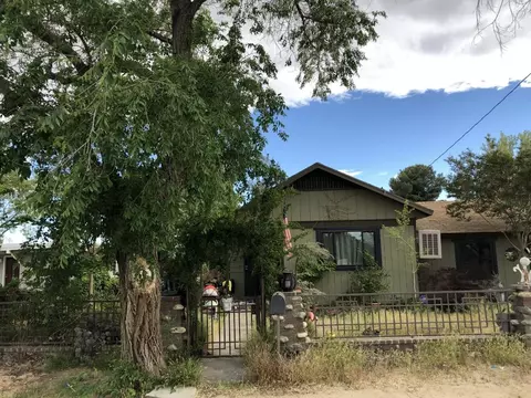 718 Avenue K8 E, Lancaster, CA 93535 photo 1