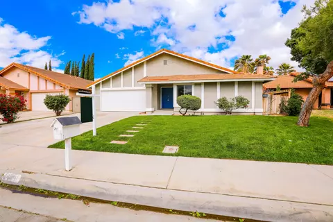 44040 Rodin Ave, Lancaster, CA 93535 photo 2