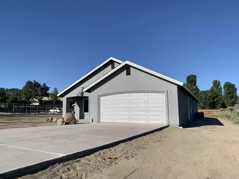 18061 Bold Venture Dr, Tehachapi, CA 93561 photo 3