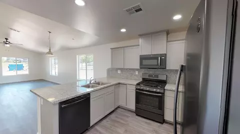 18061 Bold Venture Dr, Tehachapi, CA 93561 photo 1