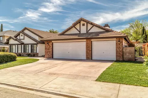 2510 Ryans Pl, Lancaster, CA 93536 photo 2