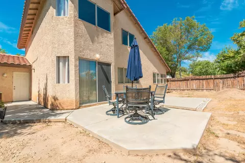 656 Beverly Ct, Lancaster, CA 93535 photo 27