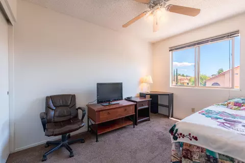 656 Beverly Ct, Lancaster, CA 93535 photo 11