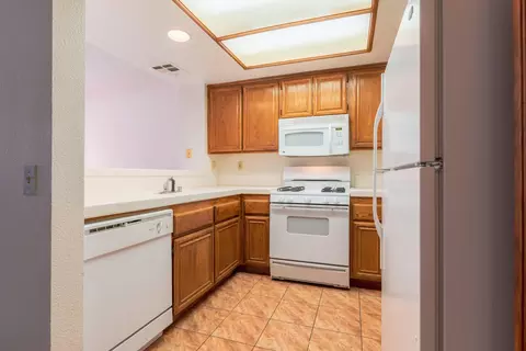 656 Beverly Ct, Lancaster, CA 93535 photo 18