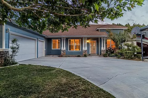43320 Haven Pl, Lancaster, CA 93536 photo 2