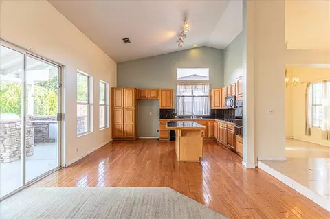 43320 Haven Pl, Lancaster, CA 93536 photo 8