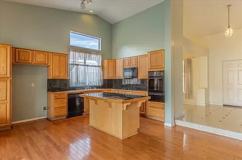 43320 Haven Pl, Lancaster, CA 93536 photo 13