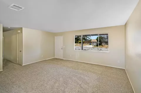 38633 156th St, Palmdale, CA 93591 photo 2