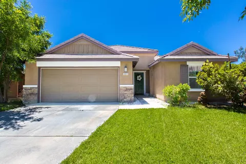 3012 Lingard St E, Lancaster, CA 93535 photo 1
