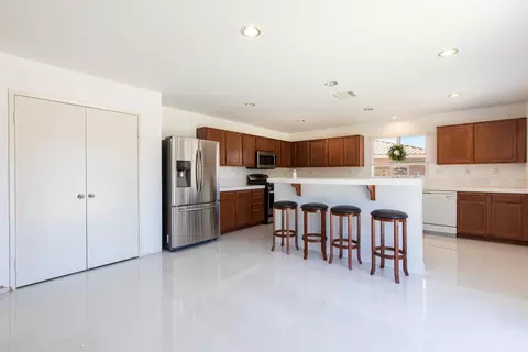3012 Lingard St E, Lancaster, CA 93535 photo 4