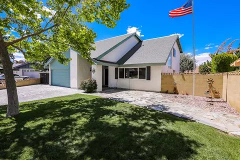2621 Space Ct, Lancaster, CA 93536 photo 3
