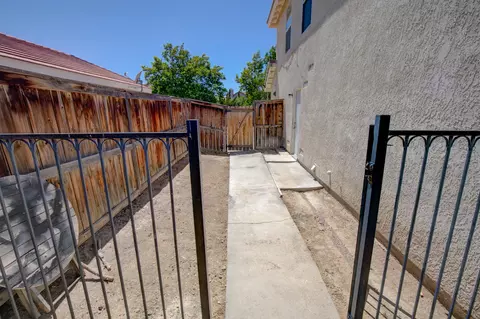 44320 63rd St W, Lancaster, CA 93536 photo 30