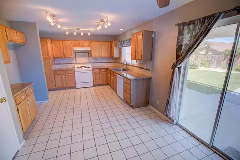 44320 63rd St W, Lancaster, CA 93536 photo 9