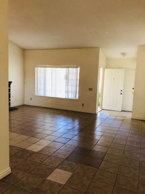 2829 La Vida Dr, Lancaster, CA 93535 photo 4