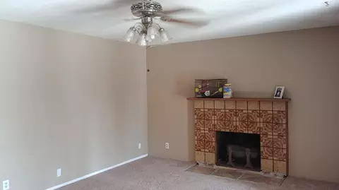 44437 Hanstead Ave, Lancaster, CA 93535 photo 5