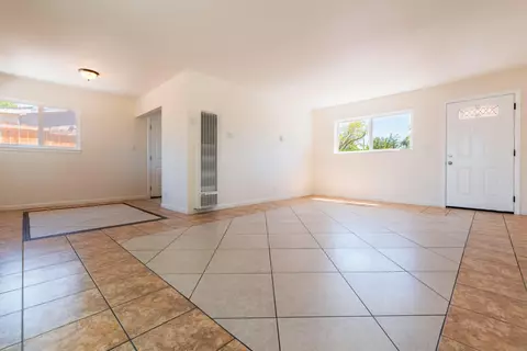 44633 6th Street St E, Lancaster, CA 93535 photo 4