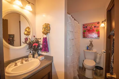 73 Meadow Lakes Dr, Tehachapi, CA 93561 photo 3