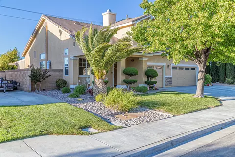 4141 Jade Ct, Lancaster, CA 93536 photo 3