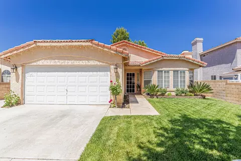 43931 Silver Bow Rd, Lancaster, CA 93535 photo 3