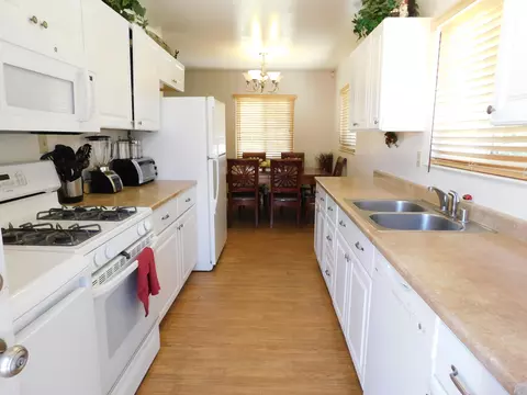 38537 Frontier Ave, Palmdale, CA 93550 photo 12