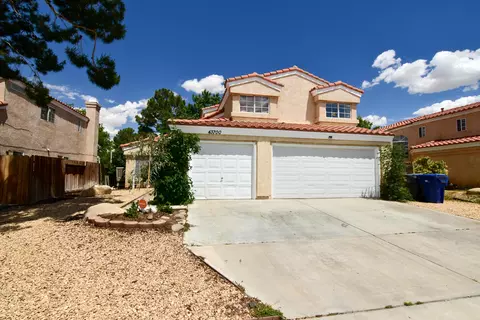 43700 Oleander St, Lancaster, CA 93535 photo 2