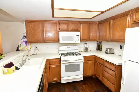 43700 Oleander St, Lancaster, CA 93535 photo 9
