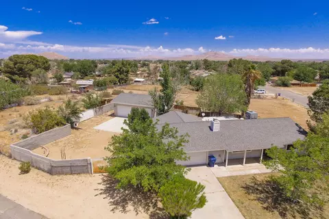 40105 174th St E, Palmdale, CA 93591 photo 2