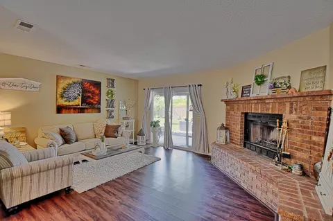 2135 Avenue J12 W, Lancaster, CA 93536 photo 6