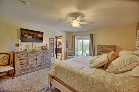 2135 Avenue J12 W, Lancaster, CA 93536 photo 15