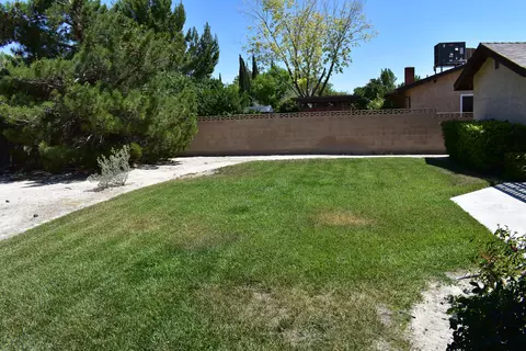 44236 Fine St, Lancaster, CA 93536 photo 29