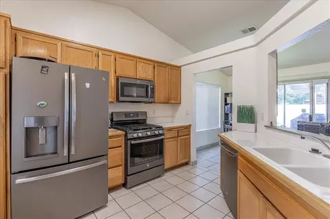 43654 Oleander St, Lancaster, CA 93535 photo 11