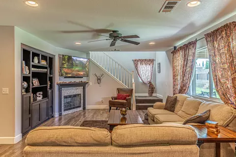4548 Parton Ct, Lancaster, CA 93536 photo 16