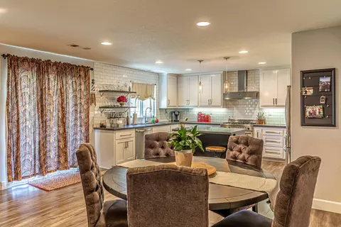4548 Parton Ct, Lancaster, CA 93536 photo 12