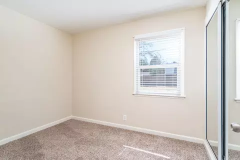 44220 Heaton Ave, Lancaster, CA 93534 photo 10