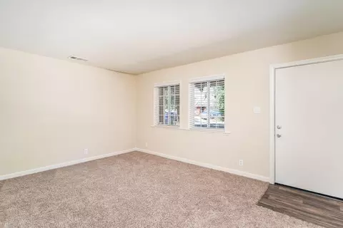 44220 Heaton Ave, Lancaster, CA 93534 photo 5