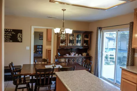 18340 Bowie St, Tehachapi, CA 93561 photo 13