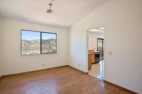 35453 31st St W, Acton, CA 93510 photo 9