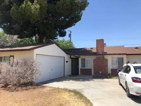 44835 5th St, Lancaster, CA 93535 photo 1
