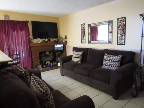 2148 Moonlight Ct, Palmdale, CA 93550 photo 5