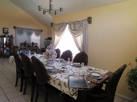 2148 Moonlight Ct, Palmdale, CA 93550 photo 7