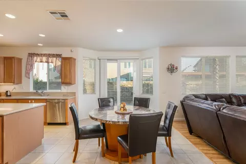 3144 Jackman St W, Lancaster, CA 93536 photo 11