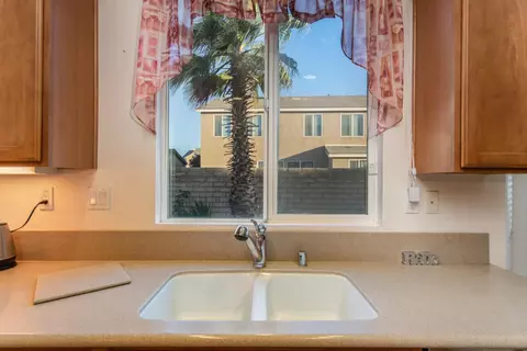 3144 Jackman St W, Lancaster, CA 93536 photo 15