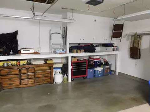 37761 27th St E St E, Palmdale, CA 93550 photo 32