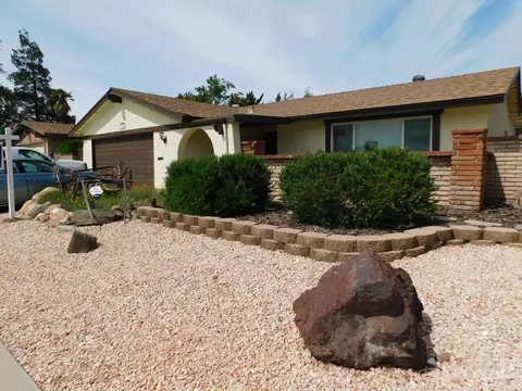 37761 27th St E St E, Palmdale, CA 93550 photo 1