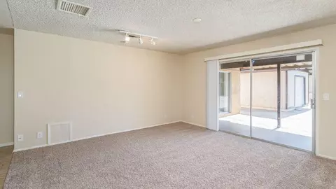 44402 Sancroft Ave, Lancaster, CA 93535 photo 9