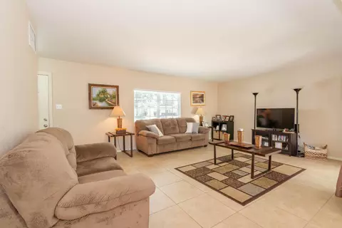45044 Lorimer Ave, Lancaster, CA 93534 photo 6