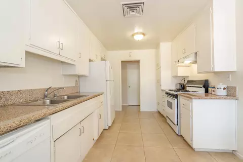 45044 Lorimer Ave, Lancaster, CA 93534 photo 3