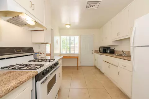 45044 Lorimer Ave, Lancaster, CA 93534 photo 4